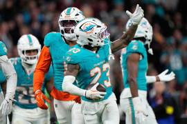 Los Dolphins de Miami vencieron 16-13 a los Commanders de Washington en el histórico primer partido oficial de la NFL disputado en España, celebrado en el estadio Santiago Bernabéu.