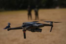 Soldados del escuadrón antidrones del Ejército Mexicano muestran equipo y tácticas que se utilizarán durante la Copa Mundial de la FIFA 2026, durante una presentación para medios en la Ciudad de México.