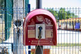 Las casetas telefónicas reactivadas por la CFE ofrecen llamadas gratuitas y forman parte de una estrategia de conectividad social dirigida a comunidades con limitado acceso a internet y telefonía móvil.