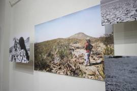 La exposición fotográfica “Una misma sed nos une en todos los desiertos” fue inaugurada en Casa Purcell.