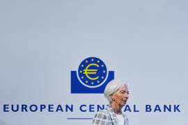 La presidenta del Banco Central Europeo, Christine Lagarde, llega a una conferencia de prensa tras una reunión del Consejo de Gobierno del BCE en Fráncfort, Alemania, el jueves 29 de octubre de 2026.