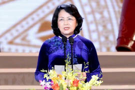 Nombra Vietnam a la primera presidenta en su historia
