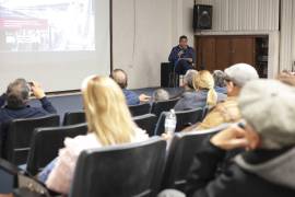 Presentan la conferencia ‘Cómo será el tren del Golfo de México que cruzará Saltillo’.