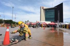 En este Bombero Challenge 2024, participaron equipos provenientes de Piedras Negras, Saltillo, así como brigadas de rescate de empresas de la región y estaciones de bomberos de Gómez Palacio y Torreón.