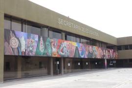 El mural de la Secretaría de Educación, legado del pintor Fernando Tamez que falleció este jueves