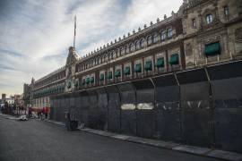 Según la Presidenta Sheinbaum, las vallas de blindaje son para evitar conflictos entre las asistentes del 8M y la policía.