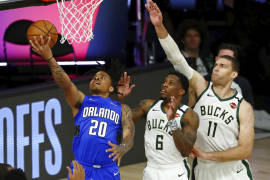 El Magic hechiza a los Bucks de Milwaukee en los playoffs de la NBA