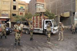 Mueren 2 supuestos terroristas en tiroteo con la policía al norte de El Cairo