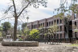 El nuevo programa académico permitirá a los alumnos obtener certificaciones internacionales de gigantes tecnológicos como Google y Meta.