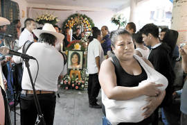 'La mataron frente a mí', dice madre de alcaldesa asesinada