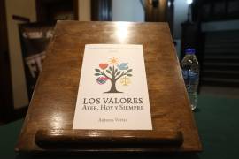 El libro busca inspirar a la comunidad, especialmente a jóvenes y niños, promoviendo la armonía, la integridad y un sentido de propósito.