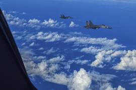 Aviones de combate chinos asedian diario a la isla.