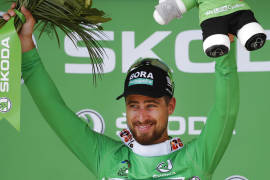 Sagan gana la quinta etapa del Tour de Francia