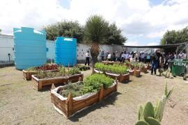 El Huerto Urbano cuenta con áreas destinadas al cultivo de hortalizas y al desarrollo de talleres sobre compostaje, alimentación saludable y aprovechamiento de los recursos naturales.