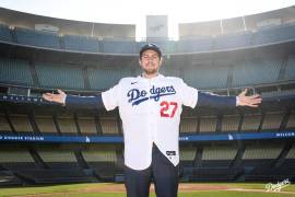 El actual ganador de Cy Young en la Nacional ya se puso el jersey de Dodgers