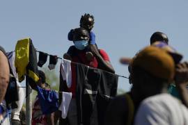 Termina EU con sueño de haitianos: cierra frontera de Texas con México; arrancarían hoy deportaciones