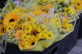 En 2023 hubo una alta demanda de flores amarillas en septiembre, pero posteriormente los pedidos para esa fecha disminuyeron hasta 70%.