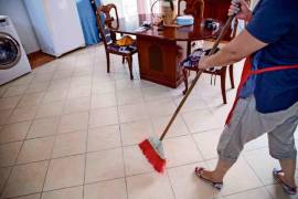 Las labores domésticas y de cuidados que realizaron las mujeres aportaron 2.7 veces más valor económico que las que desempeñaron los hombres. FOTO: