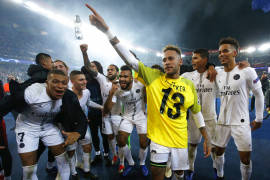 Neymar y PSG enderezan el rumbo en la Champions