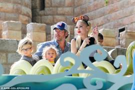 Blake Shelton adora pasar el tiempo con los hijos su novia, Gwen Stefani