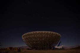 La construcción del observatorio, que prometía ser un hito científico, permanece paralizada y el telescopio “ciego”, al carecer de componentes clave retenidos en la aduana tras las presiones diplomáticas de Estados Unidos.