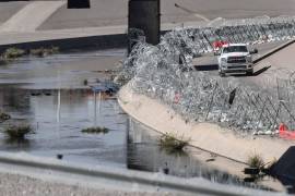 El presidente estadounidense, Donald Trump, firmó un decreto con el que ordena el cierre de la frontera sur con México a los indocumentados, alegando que son parte de una “invasión”.