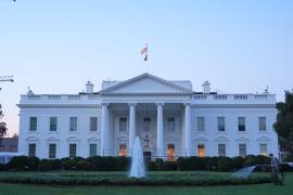La Asociación de Corresponsales de la Casa Blanca (WHCA) calificó el pasado viernes 18 de septiembre como una “prohibición a la prensa libre” el veto anunciado por el presidente estadounidense, Donald Trump