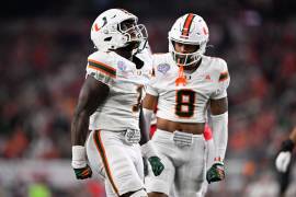 Miami protagonizó la gran sorpresa de los cuartos de final del College Football Playoff al eliminar a Ohio State, confirmando su crecimiento competitivo y asegurando su lugar entre los cuatro mejores del futbol americano colegial.
