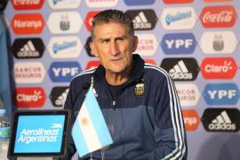 Viaja Edgardo Bauza a Barcelona para reunirse a Messi