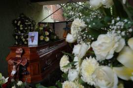 Sin operativo de seguridad en La Ruana se realizó el funeral del exlíder de las autodefensas en Michoacán Hipólito Mora, asesinado el jueves.