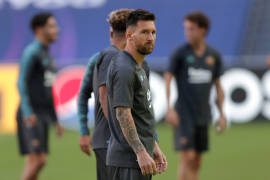 A pesar de querer salir; Messi se presentará el lunes a entrenar con el Barcelona