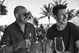 Nick Jonas lanza su tequila Villa One