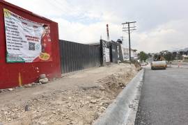 En el lugar donde se realizan las obras, anteriormente se vendían material al mayoreo-menudeo para la industria de la construcción.