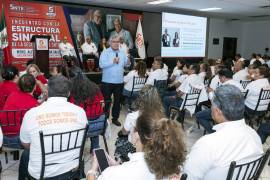 Alfonso Cepeda Salas, dirigente nacional del SNTE, felicitó a los maestros de Coahuila por su esfuerzo para sentar las bases de la Nueva Escuela Mexicana