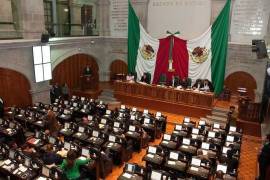 Ex gobernadores del Edomex, como Peña Nieto, ya no tendrán escoltas y asesores 'gratis'