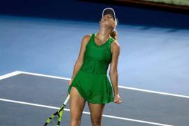 Wozniacki tumba a Jankovic y jugará la final de Hong Kong