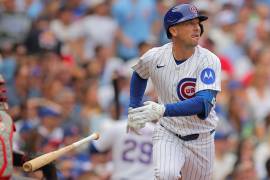Alex Bregman encabezó la fiesta con tres vuelacercas en la contundente victoria de Chicago sobre los Cerveceros de Milwaukee.