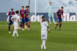 Real Madrid perdió ante Levante y deja escapar la Liga