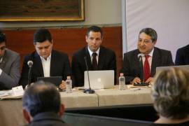 Acuerdan Murat y CNTE regularizar a 3 mil 700 trabajadores de la educación