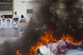 Tu jugo del día: Una semana después del sismo, a 3 años de Ayotzinapa; la tumba que sigue abierta y más noticias...