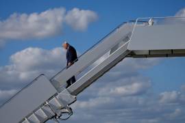 El sábado amenazó además con imponer aranceles del 10 por ciento desde el 1 de febrero a los productos de varios países miembros de la OTAN.