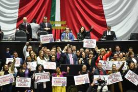 La reforma modifica fracciones del artículo 123 de la Constitución Política de los Estados Unidos Mexicanos.