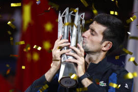 Djokovic se corona en Shanghai