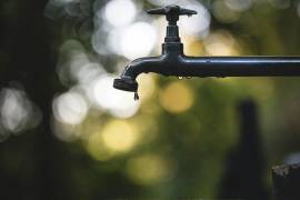 El consumo de agua durante febrero creció a la par que las temperaturas alcanzaron un récord para ese mes.