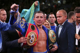 Golovkin derrota a Derevyanchenko y va por el 'Canelo'