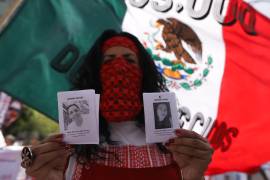 Los servicios forenses acumulan 72 mil cuerpos sin identificar, expuso Juan Pablo Albán, presidente del Comité contra la Desaparición Forzada de la ONU.