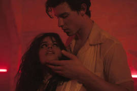 Shawn Mendes y Camila Cabello suben la temperatura en nuevo video “Señorita”