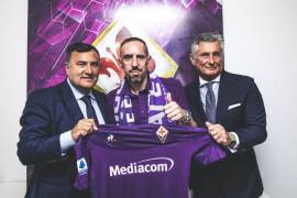 Fiorentina sorprende y ficha a Ribery