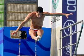 Rommel Pacheco consigue medalla de oro en trampolín de tres metros