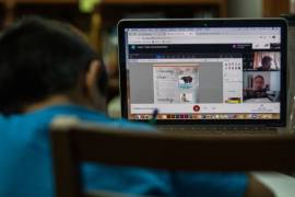 Inicia retorno de colegios particulares de Saltillo a la educación virtual